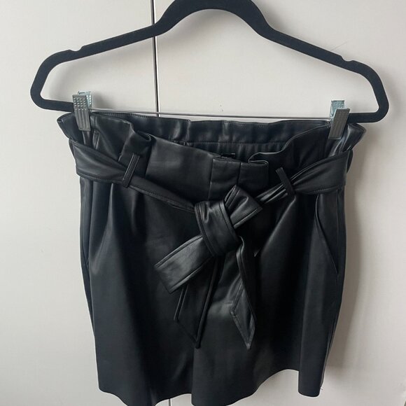 Zara Faux Leather Black Paperbag Shorts - Picture 2 of 5